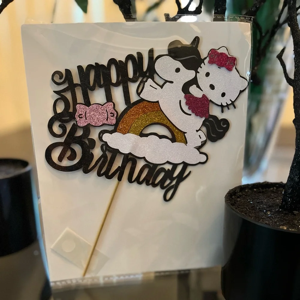 Hello Kitty Cake Topper and Inflatable Balloon